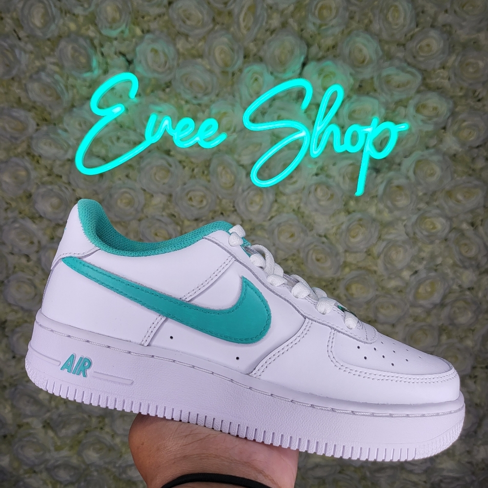 Custom Nike Air Force 1 ๐ฆ๐ค๐ฆ - Picture 1 of 1